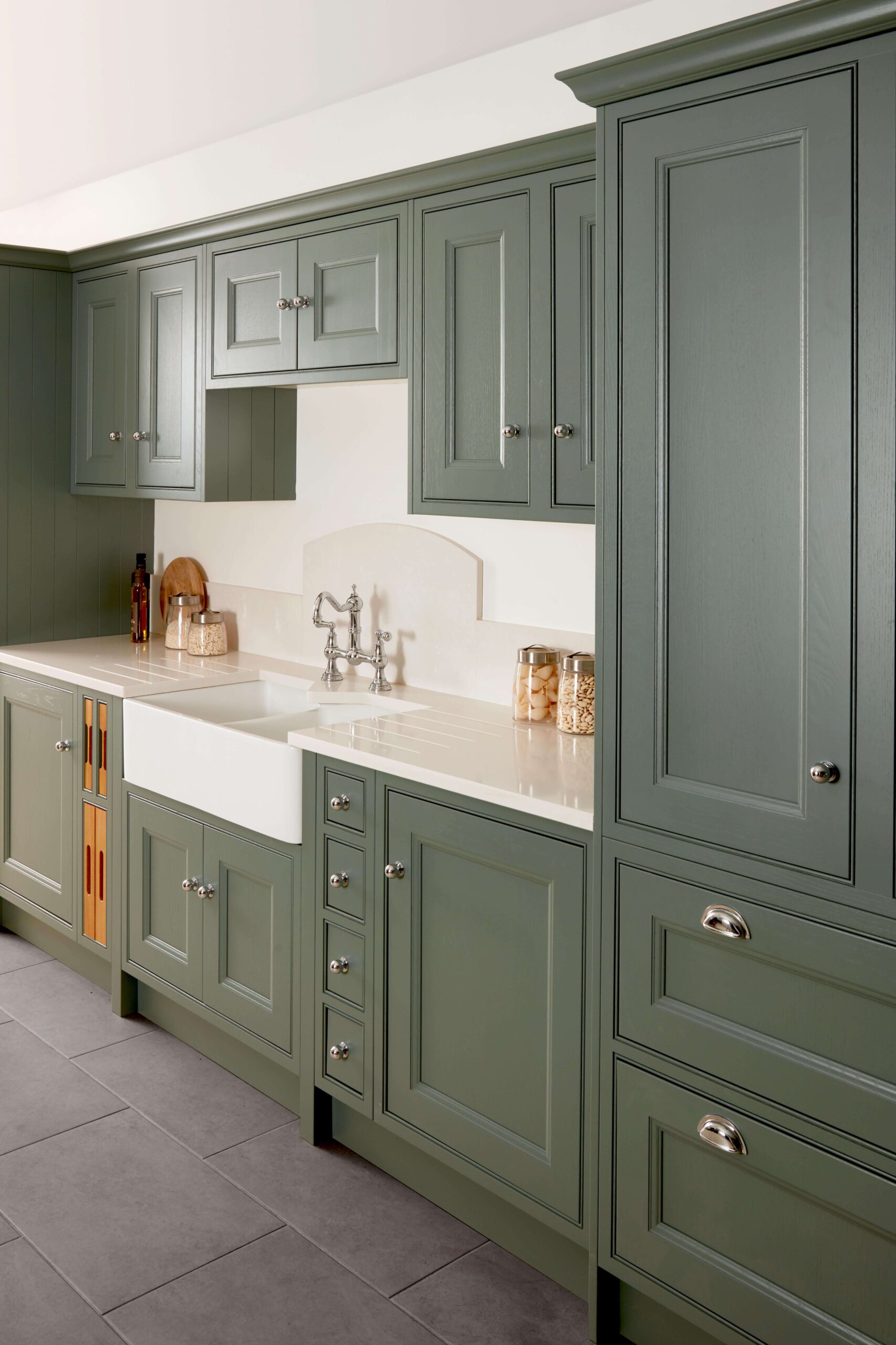 Tetbury inframe kitchen painted in Thyme (2)